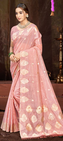 Pink and Majenta color Saree in Silk cotton fabric with Weaving work