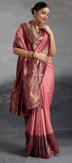 Pink and Majenta color Saree in Kanjeevaram Silk fabric with Weaving work