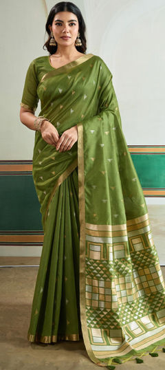 Green color Saree in Handloom fabric with Weaving work