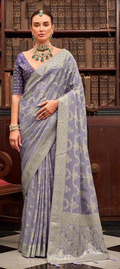 Purple and Violet color Saree in Viscose fabric with Weaving work
