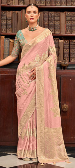 Pink and Majenta color Saree in Viscose fabric with Weaving work