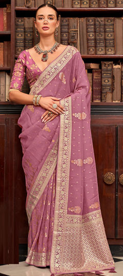 Pink and Majenta color Saree in Viscose fabric with Weaving work