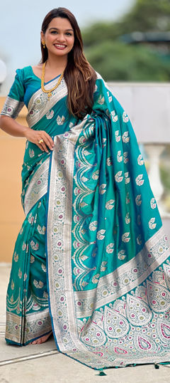 Green color Saree in Banarasi Silk fabric with Weaving work