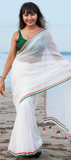 White and Off White color Saree in Faux Georgette fabric with Digital Print work