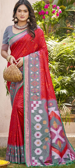 Red and Maroon color Saree in Silk fabric with Weaving work