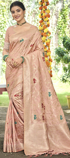 Pink and Majenta color Saree in Silk fabric with Weaving work