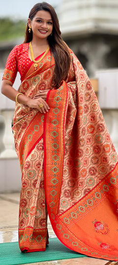 Red and Maroon color Saree in Kanjeevaram Silk fabric with Weaving work
