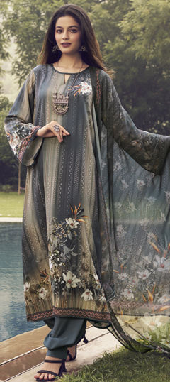 Multicolor color Salwar Kameez in Crepe Silk fabric with Floral, Printed work