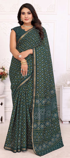 Green color Saree in Cotton fabric with Bandhej, Printed work