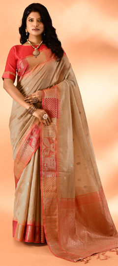 White and Off White color Saree in Silk cotton fabric with Weaving work
