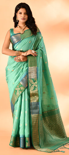 Green color Saree in Silk cotton fabric with Weaving work