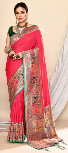 Green color Saree in Silk fabric with Weaving work