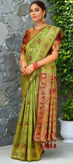 Green color Saree in Blended, Silk fabric with Weaving work