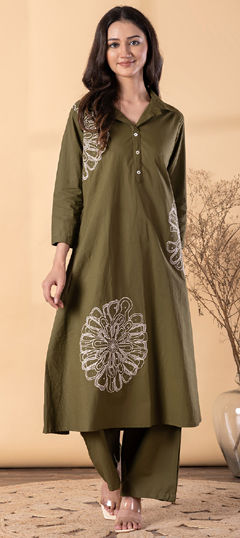 Green color Salwar Kameez in Cotton fabric with Embroidered, Resham, Thread work