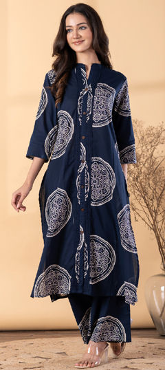 Blue color Salwar Kameez in Cotton fabric with Bandhej, Printed work