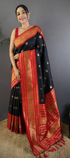 Black and Grey color Saree in Silk fabric with Weaving work