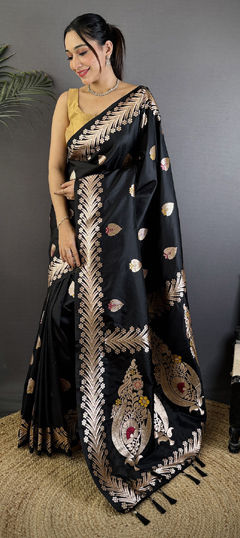 Black and Grey color Saree in Silk fabric with Weaving work