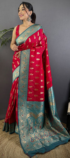 Red and Maroon color Saree in Silk fabric with Weaving work