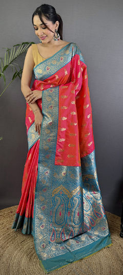 Pink and Majenta color Saree in Silk fabric with Weaving work