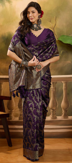 Pink and Majenta color Saree in Banarasi Silk, Jacquard fabric with Weaving work