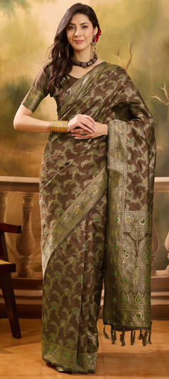 Beige and Brown color Saree in Banarasi Silk, Jacquard fabric with Weaving work