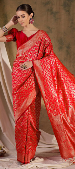 Red and Maroon color Saree in Banarasi Silk fabric with Weaving work