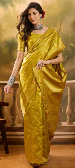 Green color Saree in Banarasi Silk, Jacquard fabric with Weaving work