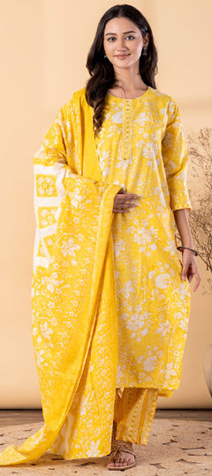 Yellow color Salwar Kameez in Cotton fabric with Bugle Beads, Floral, Printed work