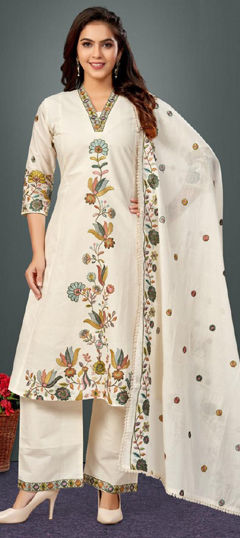 White and Off White color Salwar Kameez in Cotton Flex fabric with Printed work