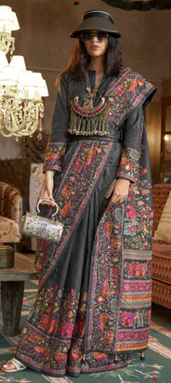 Black and Grey color Saree in Viscose fabric with Printed work