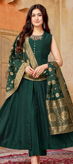 Green color Salwar Kameez in Silk fabric with Embroidered, Sequence, Thread, Zari, Zircon work