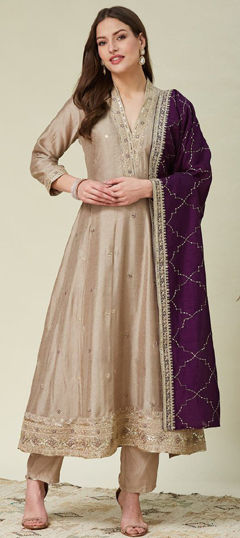 White and Off White color Salwar Kameez in Silk fabric with Embroidered, Thread work