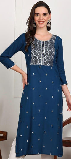 Green color Kurti in Rayon fabric with Embroidered, Thread work