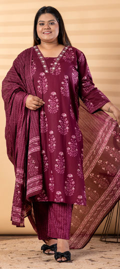 Pink and Majenta color Salwar Kameez in Cotton fabric with Embroidered, Printed, Thread, Zari work