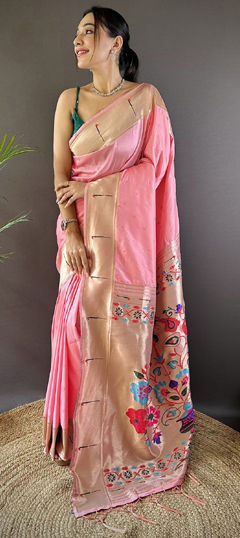 Pink and Majenta color Saree in Silk fabric with Weaving work