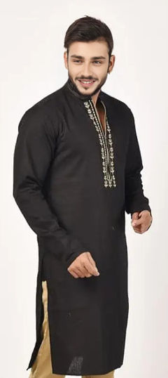 Black and Grey color Kurta in Cotton fabric with Embroidered work
