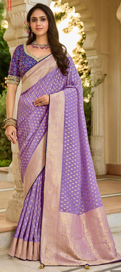 Purple and Violet color Saree in Viscose fabric with Weaving work