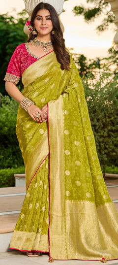 Green color Saree in Viscose fabric with Weaving work