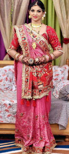 Pink and Majenta color Saree in Silk fabric with Lace, Printed work