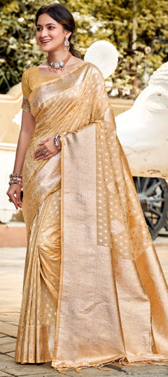 Pink and Majenta color Saree in Art Silk fabric with Weaving work