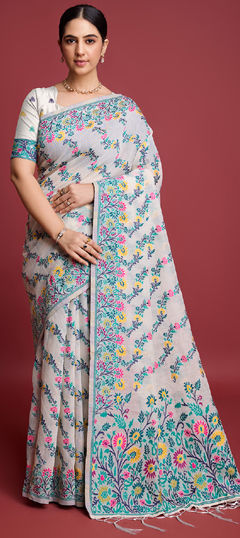 Green color Saree in Cotton fabric with Lehariya, Weaving, Zari work