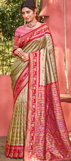 Green color Saree in Kanjeevaram Silk fabric with Weaving work