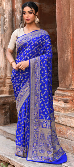 Purple and Violet color Saree in Chiffon, Crepe Silk fabric with Border, Zari work