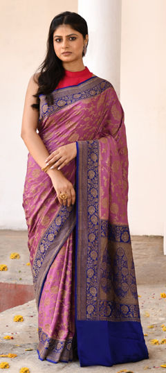 Pink and Majenta color Saree in Chiffon, Crepe Silk fabric with Border, Zari work