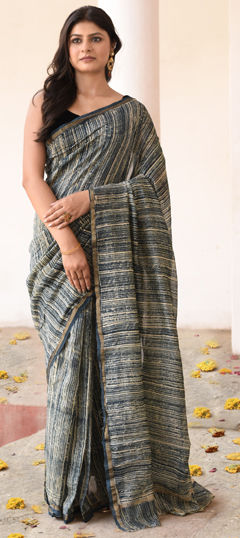 Green color Saree in Banarasi Silk fabric with Border, Zari work