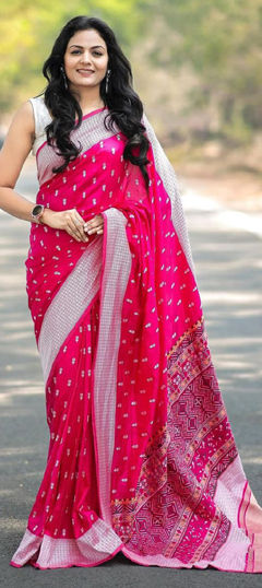 Pink and Majenta color Saree in Art Silk fabric with Weaving work