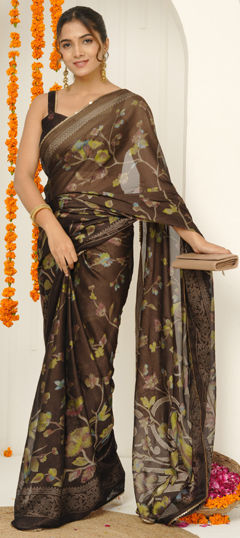 Pink and Majenta color Saree in Chiffon fabric with Floral, Mirror, Printed, Thread work