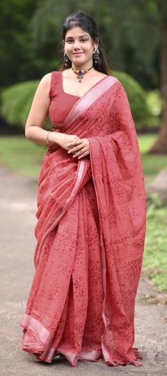 Red and Maroon color Saree in Blended Cotton fabric with Floral, Printed work