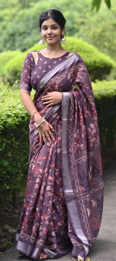 Purple and Violet color Saree in Blended Cotton fabric with Floral, Printed work