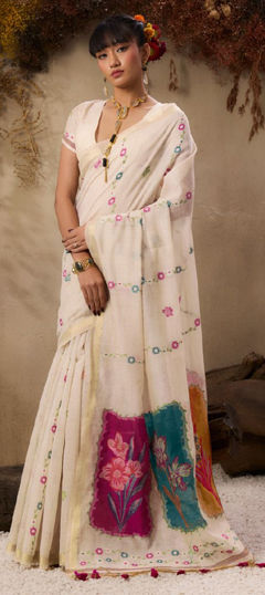 White and Off White color Saree in Cotton fabric with Weaving work